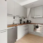 Scandinavian Bliss By Paramount Apartman *
